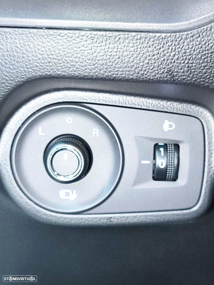 MG MG4 64 kWh Luxury - 20