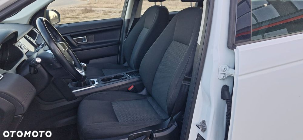 Land Rover Discovery Sport - 26