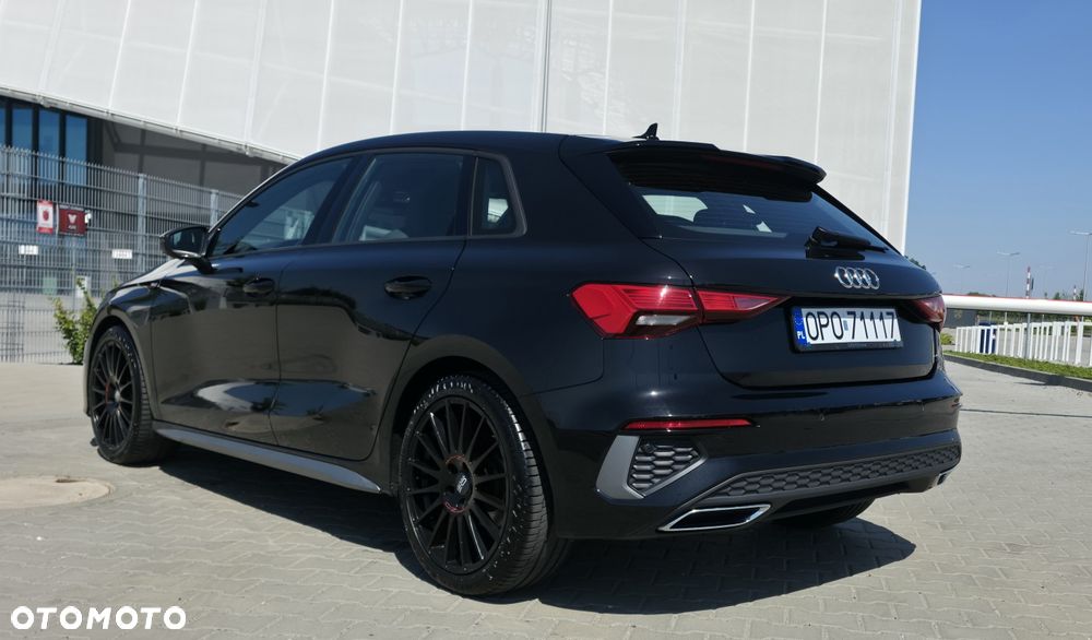 Audi A3 Sportback - 4