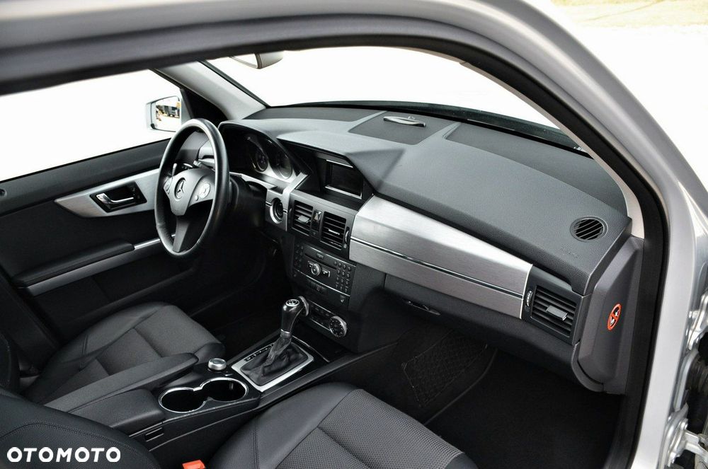 Mercedes-Benz GLK - 22