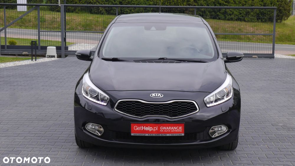 Kia Ceed 1.6 GDI ISG Platinum Edition - 11