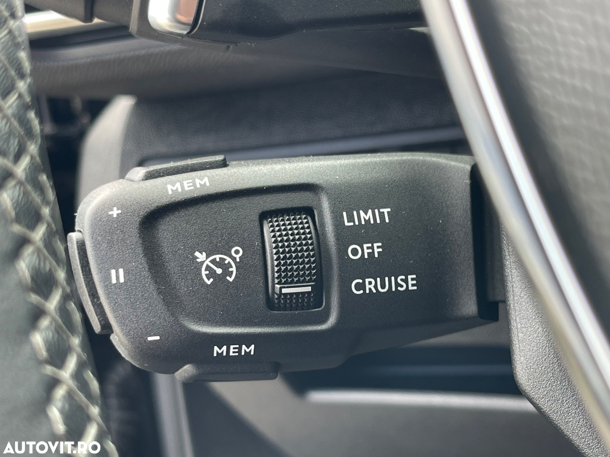 Peugeot 3008 PHEV EAT8 Allure - 19