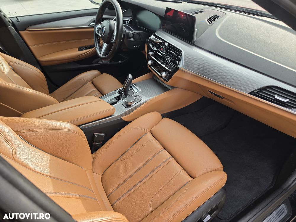 BMW Seria 5 530i xDrive AT - 12