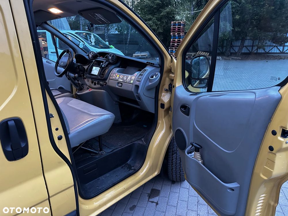 Renault Traffic - 12