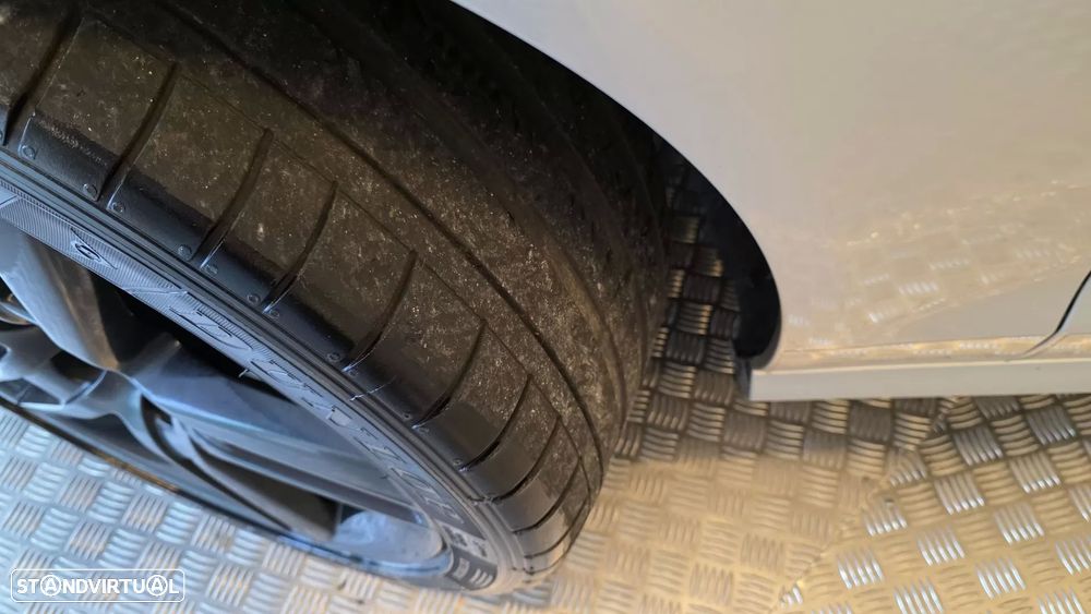 Audi A6 Avant 2.0 TDi S-line S tronic - 27