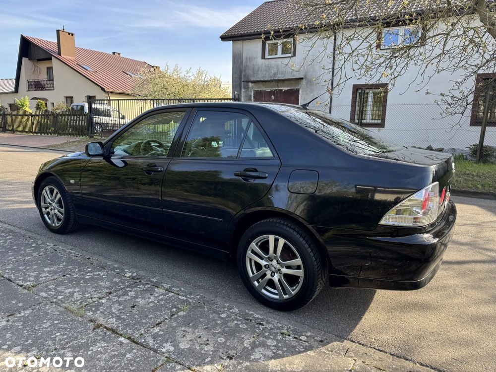 Lexus IS 200 Prestige - 8