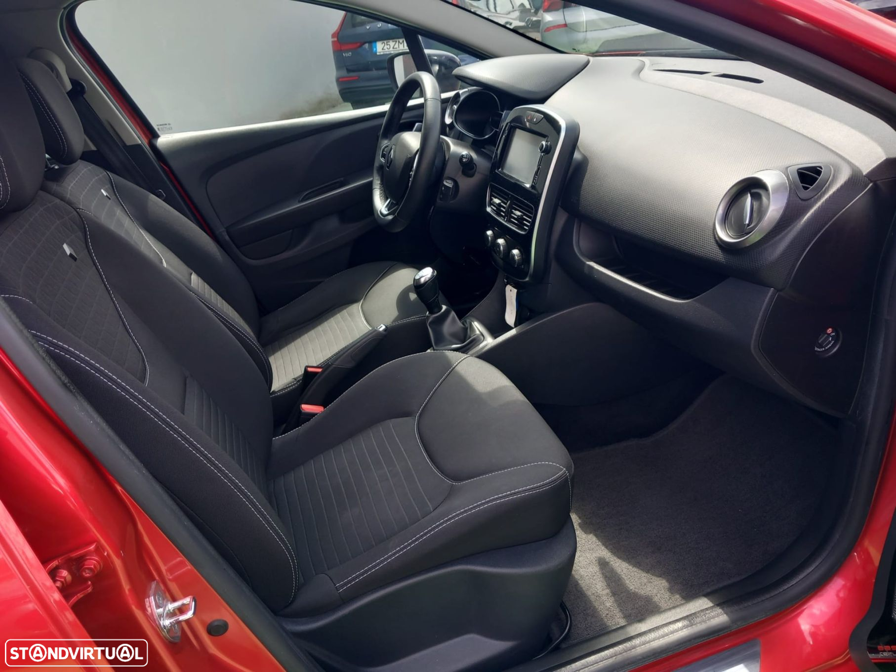 Renault Clio 1.5 dCi Limited - 11