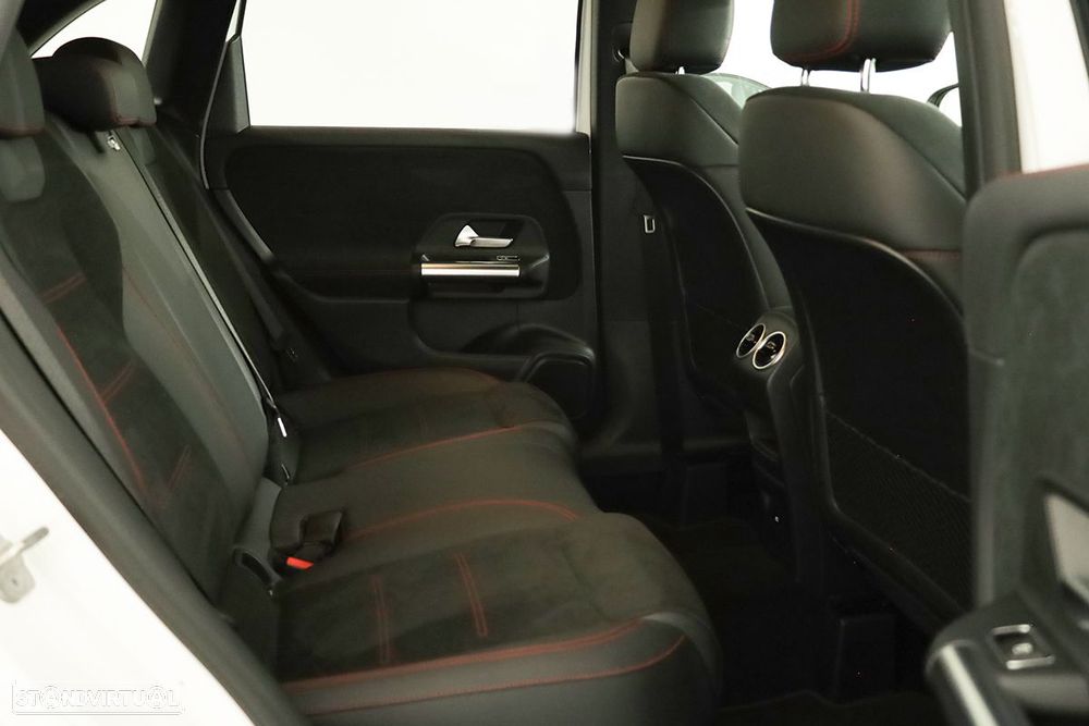 Mercedes-Benz B 250 e AMG Line - 22