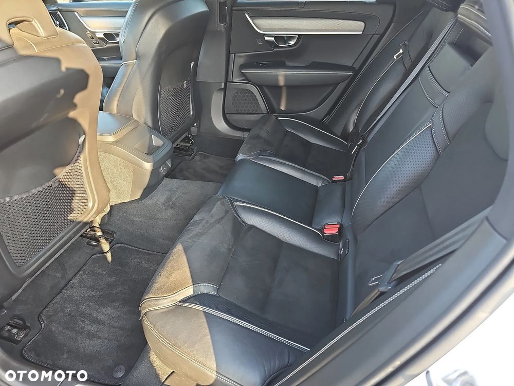 Volvo V90 B4 B R-Design - 24