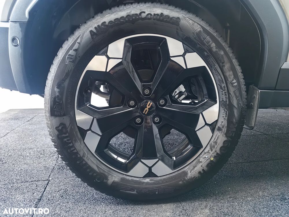 Dacia Duster TCe 130 4X4 MHEV Extreme - 8
