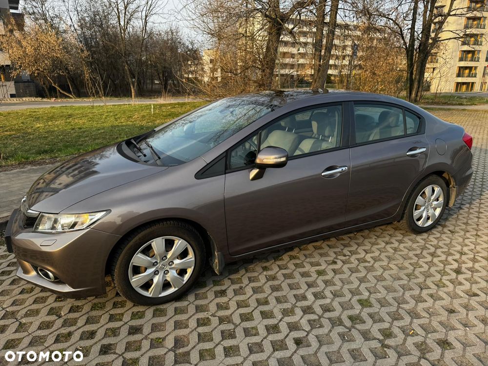 Honda Civic 1.8 Executive - 3