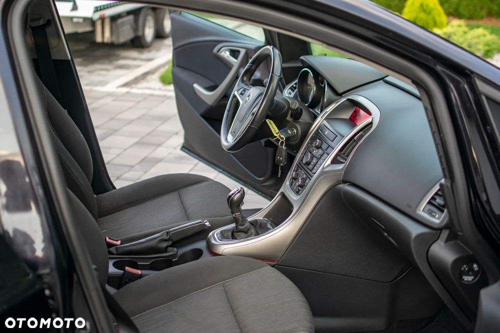 Opel Astra - 34