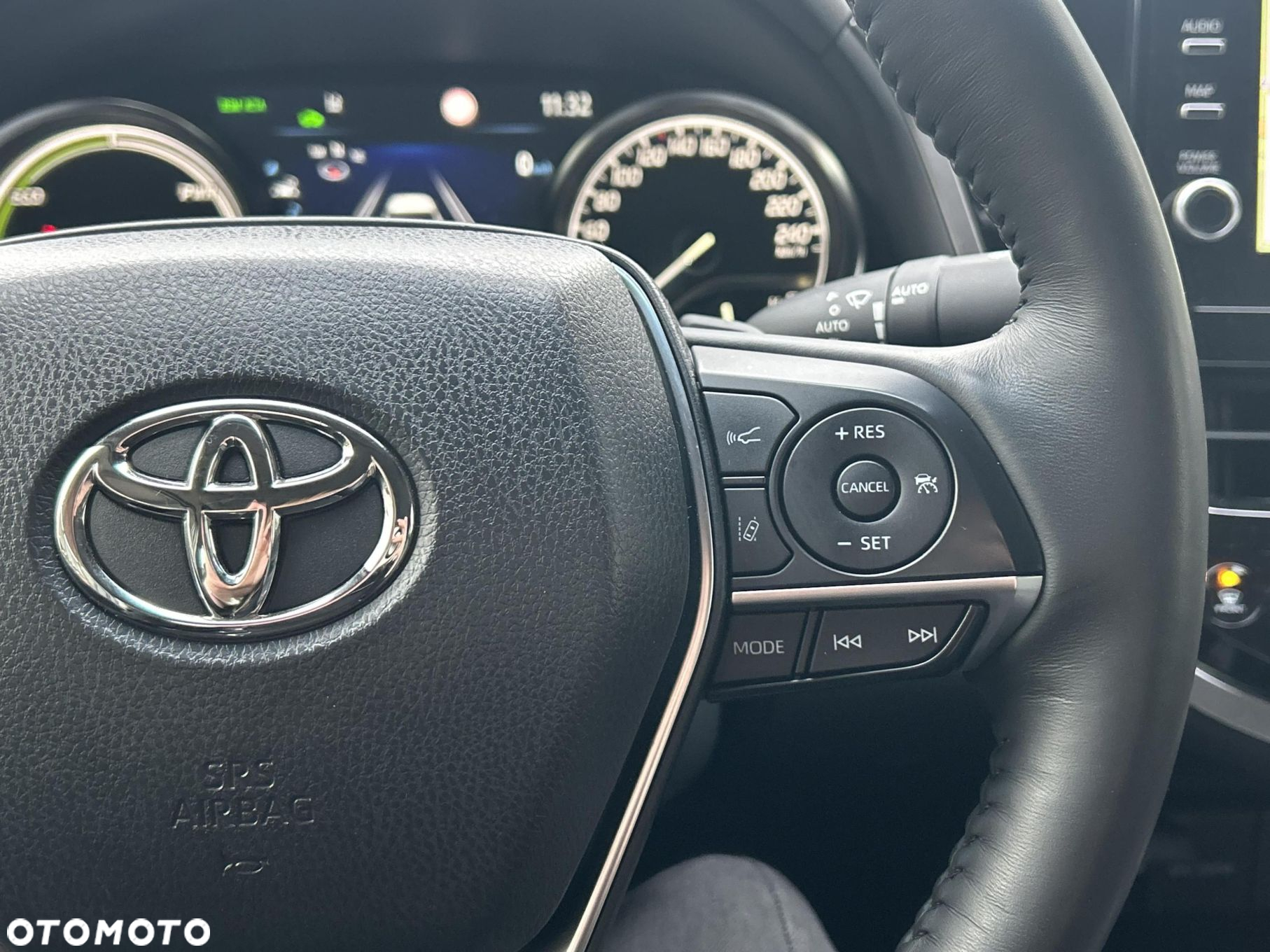 Toyota Camry - 19