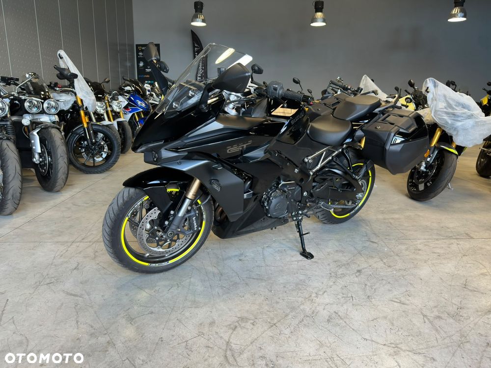 Suzuki GSX 1000 - 13