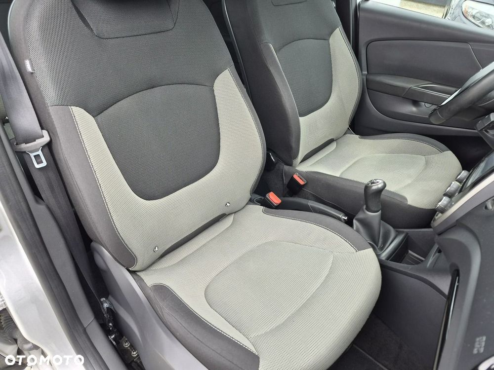 Renault Captur - 24