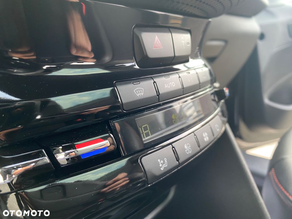Peugeot 2008 PureTech 110 Stop&Start GT-Line Edition - 32
