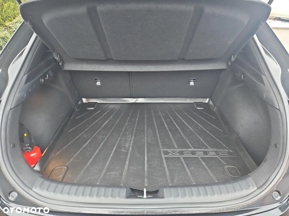 Kia XCeed 1.5 T-GDI M - 24