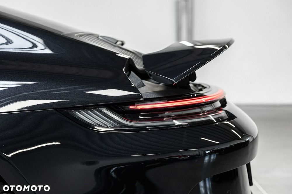 Porsche 911 GT3 Touring PDK - 19
