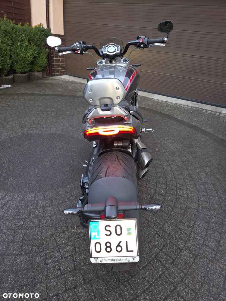 Triumph Rocket - 5