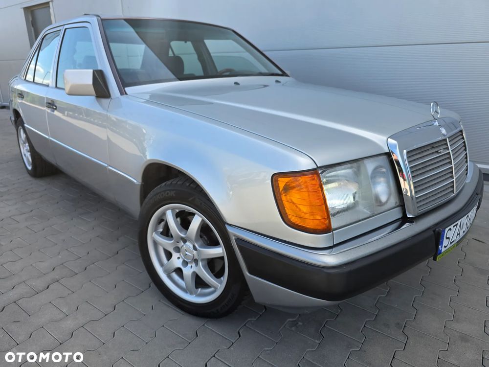 Mercedes-Benz W124 (1984-1993) - 11