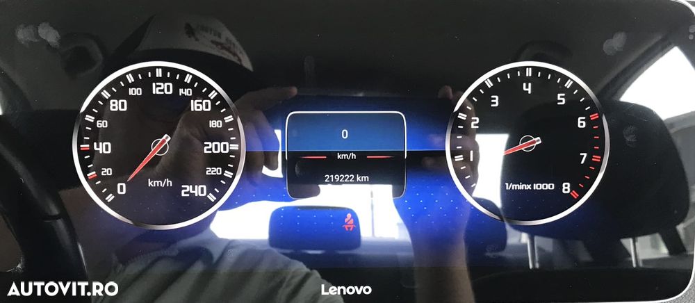 Mercedes-Benz C 220 CDI DPF (BlueEFFICIENCY) 7G-TRONIC - 32