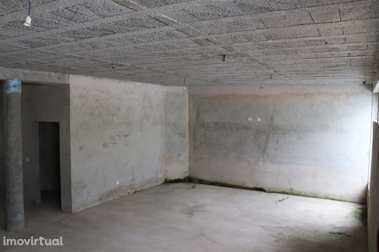 Loja  Venda em Lustosa e Barrosas (Santo Estêvão),Lousada - Grande imagem: 5/12