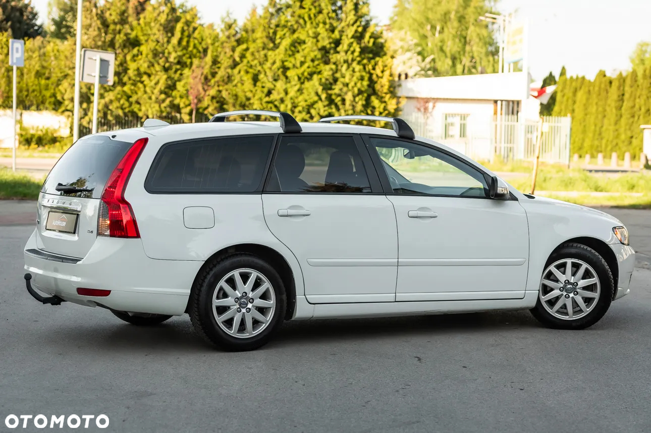 Volvo V50 2.4i Momentum - 13