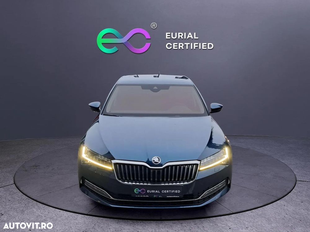 Skoda Superb 2.0 TDI DSG Style - 2