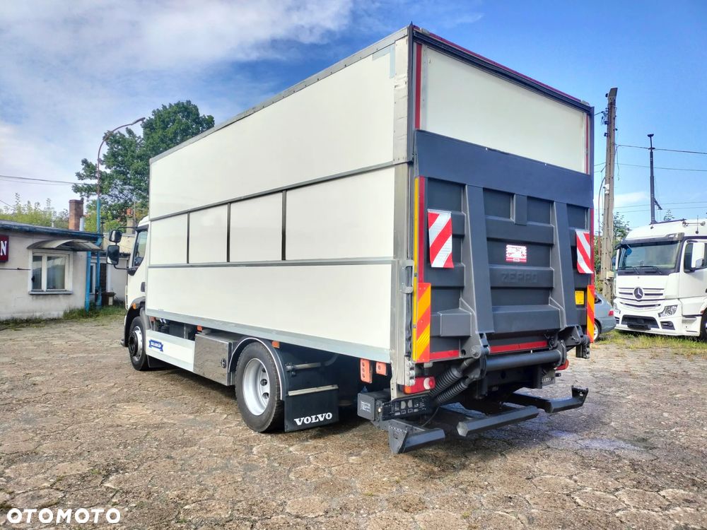 Volvo FL - 3