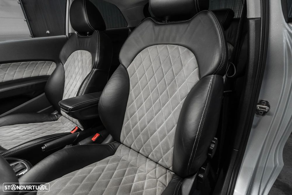 Audi A1 1.6 TDI S tronic S line Sport Pack - 23