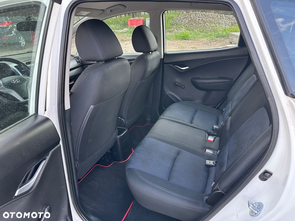 Hyundai ix20 1.4 blue Comfort - 20