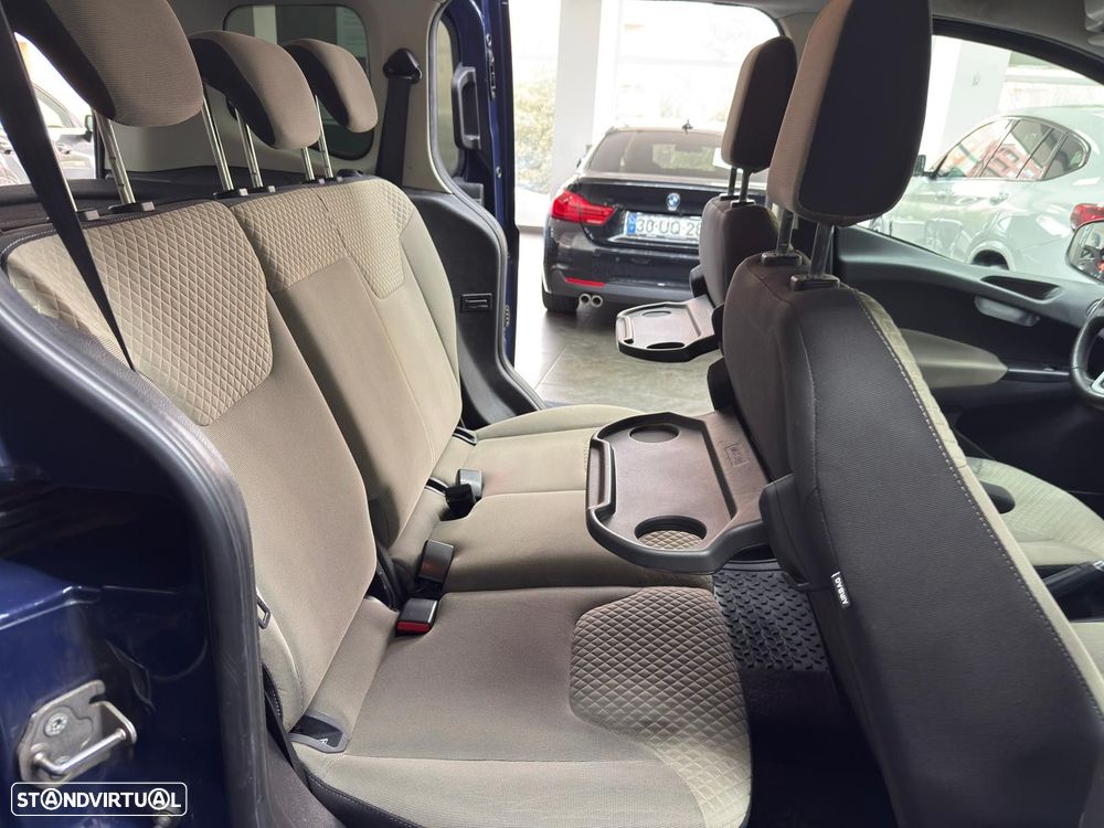 Ford Tourneo Courier 1.0 EcoBoost Titanium - 13