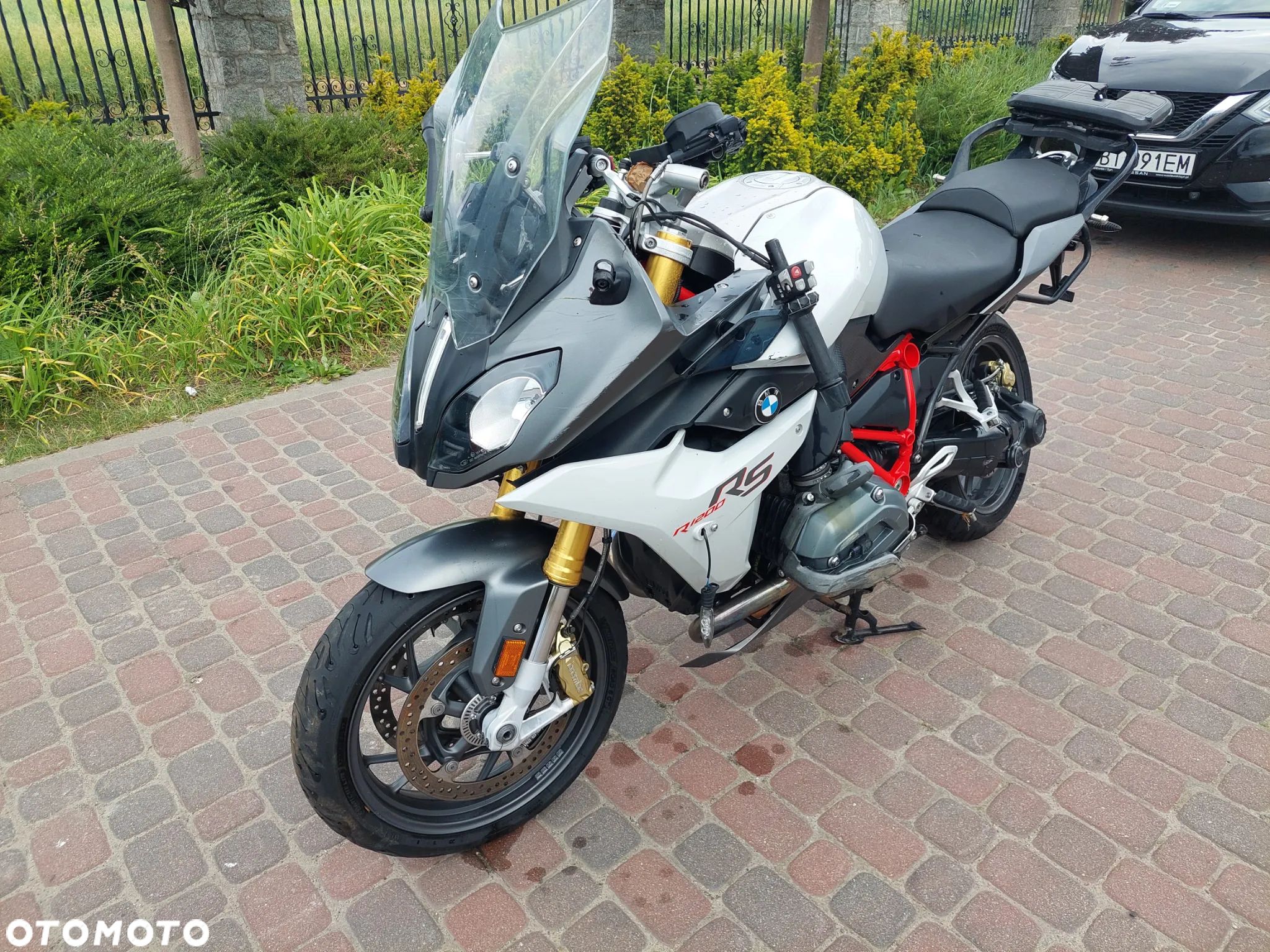 BMW R - 1