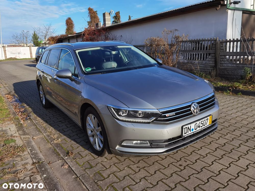 Volkswagen Passat 2.0 TDI Bi-Turbo BMT 4Mot Highline DSG - 28