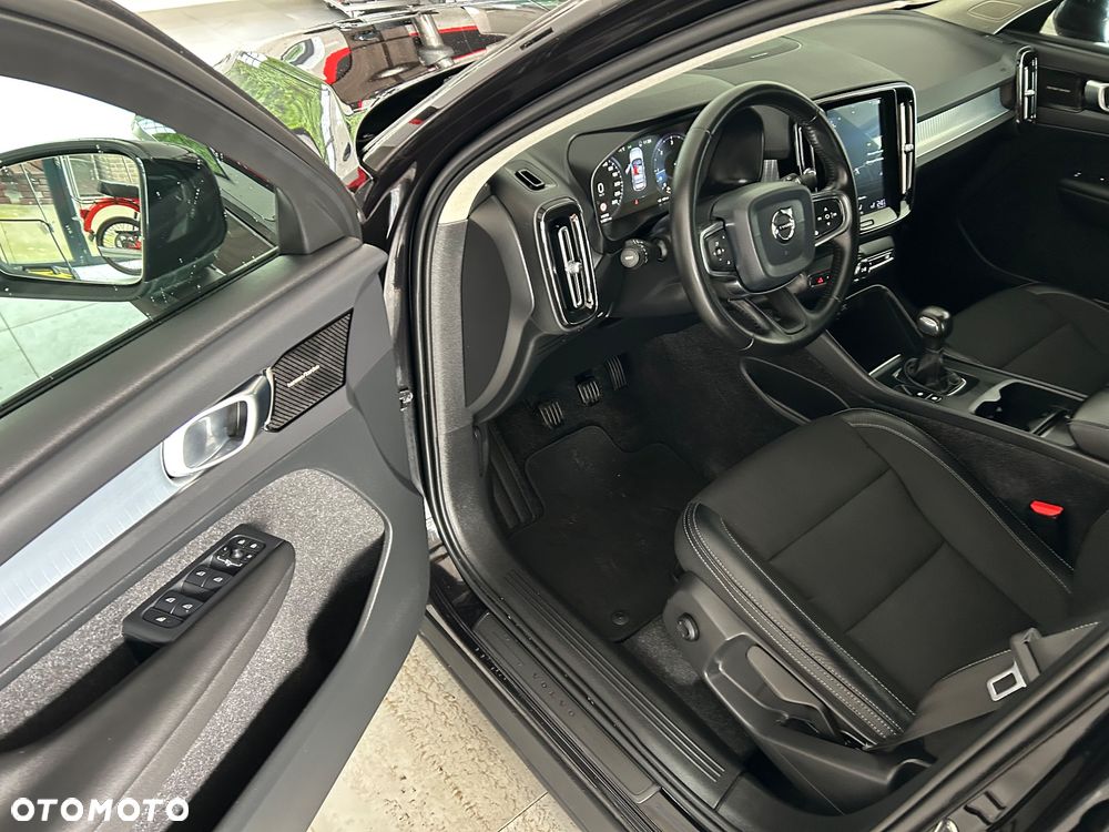 Volvo XC 40 D3 AWD RDesign - 15