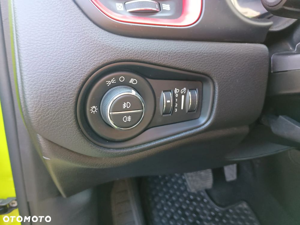 Jeep Renegade - 13