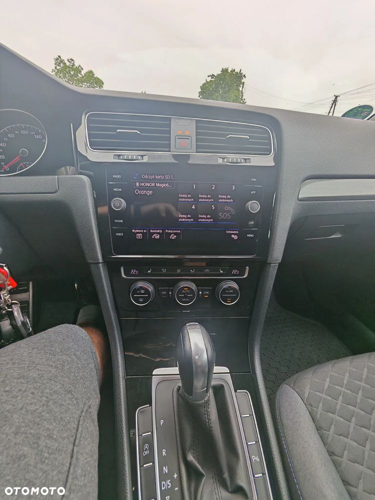 Volkswagen Golf - 21