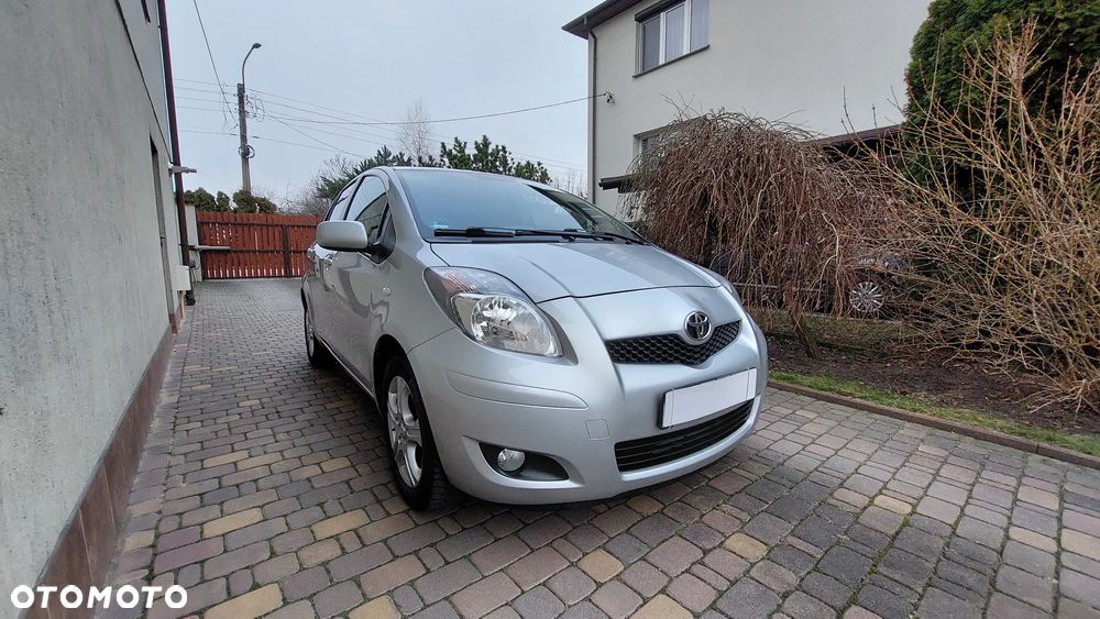 Toyota Yaris 1.33 Prestige - 1