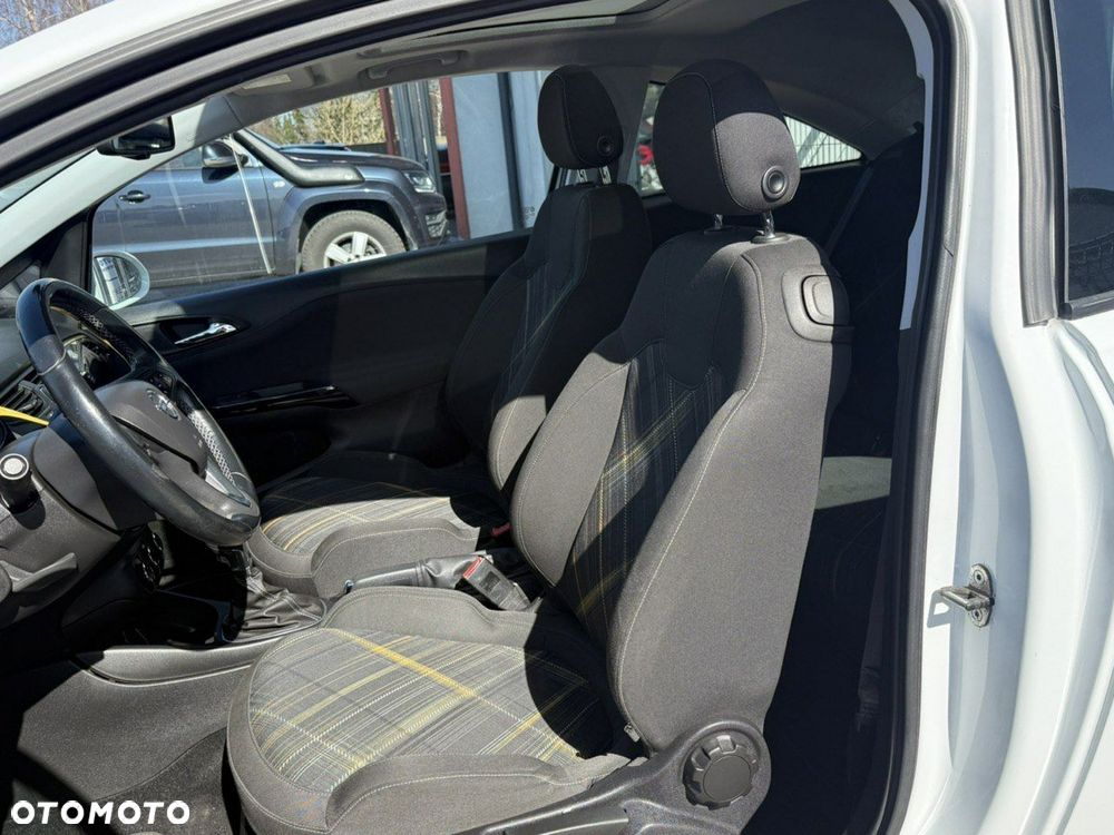 Opel Corsa 1.0 T Cosmo S&S - 21