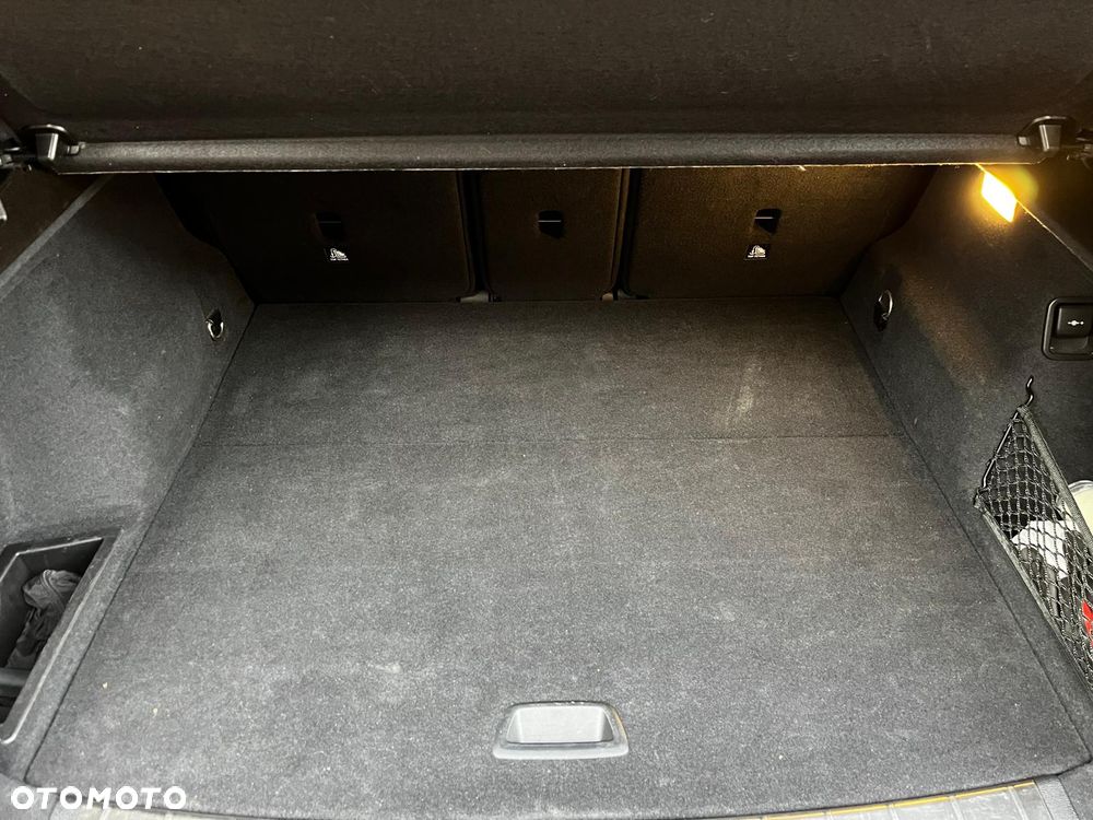 BMW X1 xDrive18d Advantage sport - 9