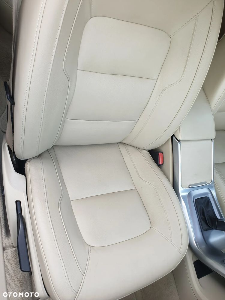 Volvo V70 D4 Geartronic Summum - 33