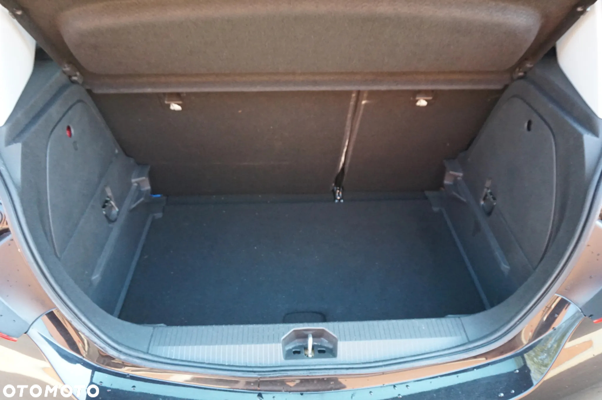 Opel Corsa 1.4 Cosmo - 15