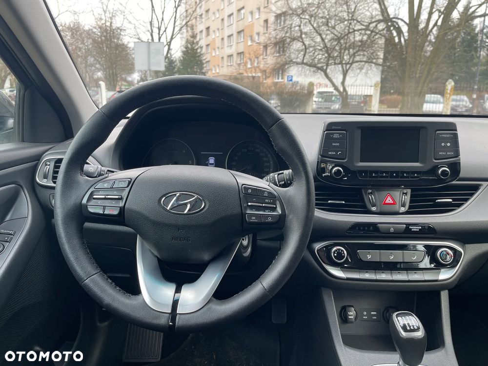 Hyundai i30 1.6 CRDi Fifa World Cup Edition - 7