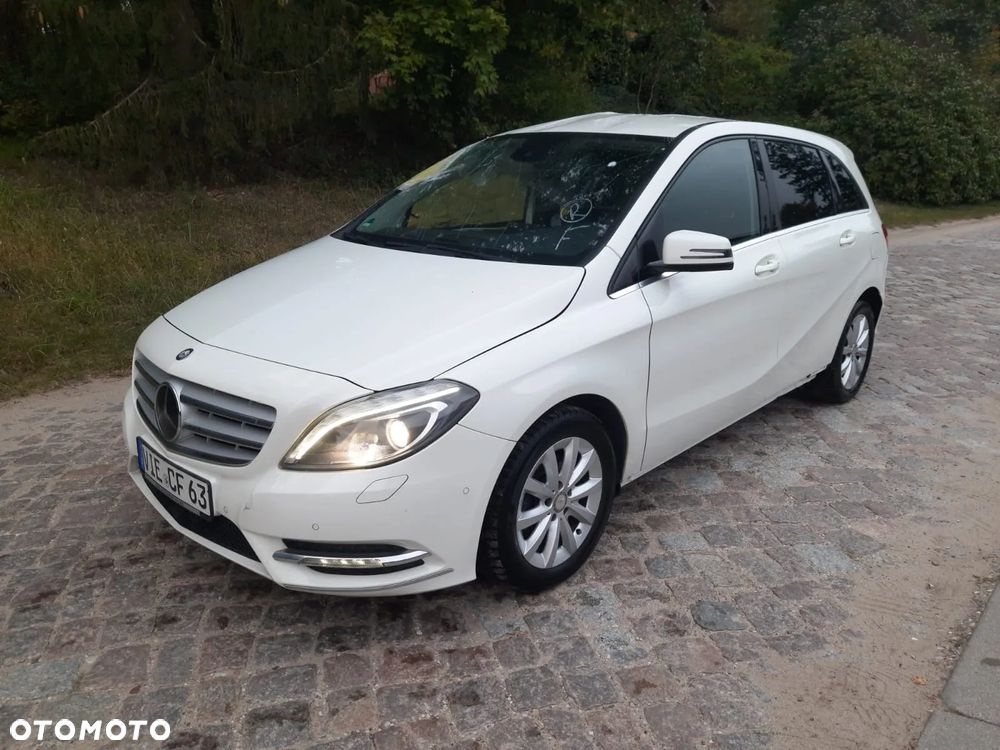 Mercedes-Benz Klasa B 220 CDI - 1
