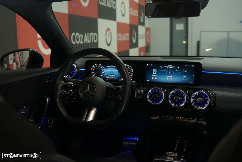 Mercedes-Benz A 250 e AMG Line - 16
