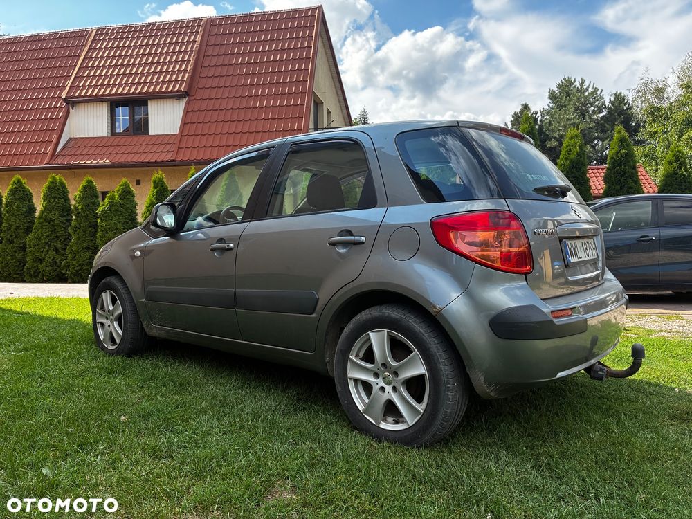 Suzuki SX4 1.6 GLX / Comfort - 4