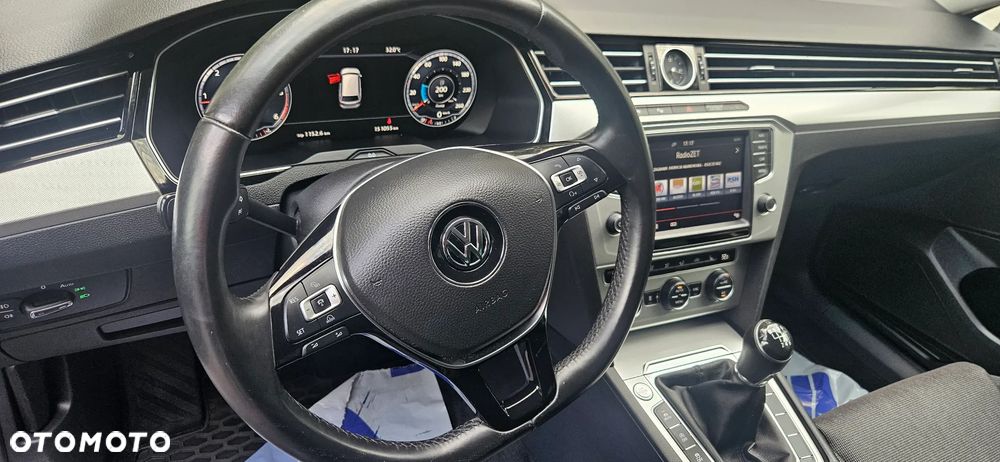 Volkswagen Passat 2.0 TDI BMT Highline - 19