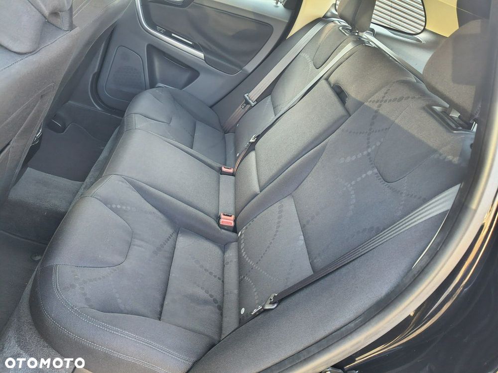 Volvo XC 60 D4 Kinetic - 17