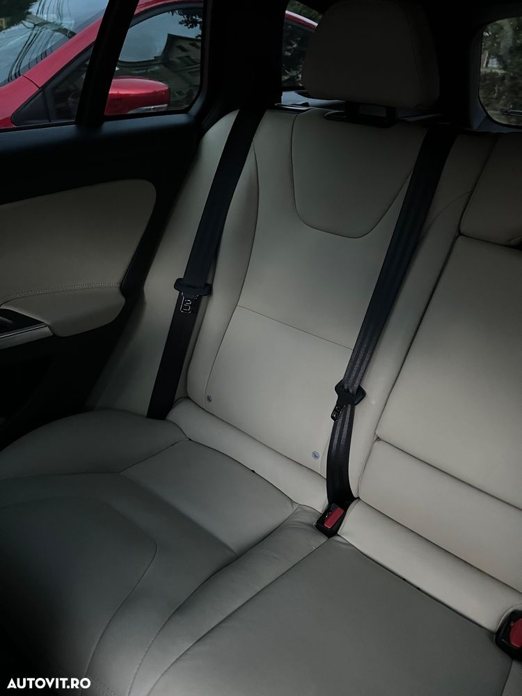 Volvo V60 D5 Geartronic Linje Business - 3