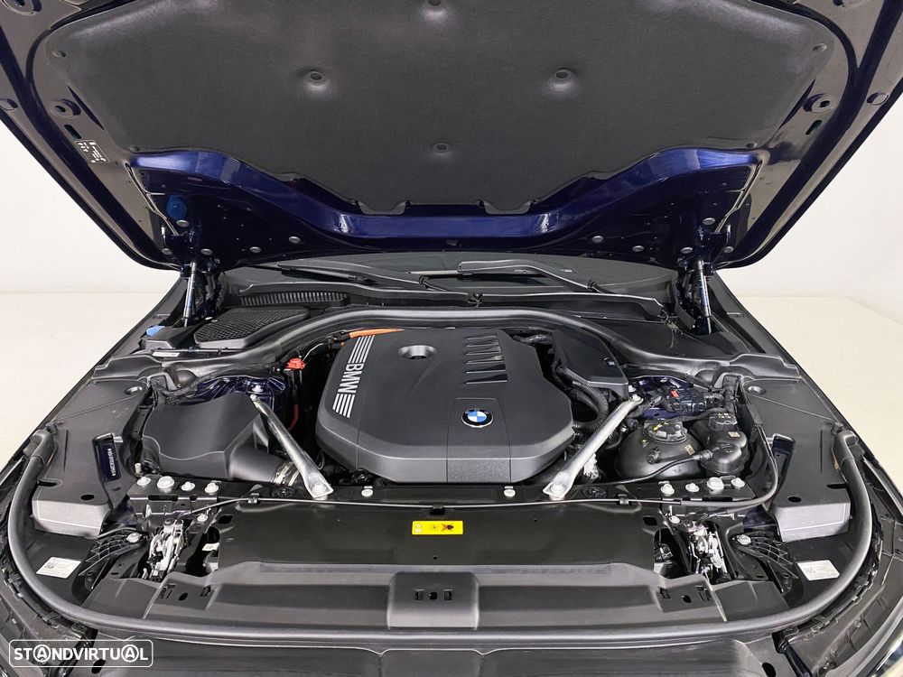 BMW 550 e xDrive Pack Desportivo M - 27